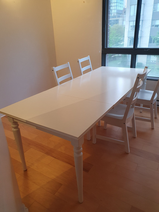 Like-New IKEA Dining Set – INGATORP + 4 NORDVIKEN Chairs dans Mobilier de salle à manger et cuisine  à Ville de Montréal - Image 4
