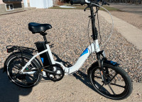 Magnum Premium Folding Ebike - Low Ride