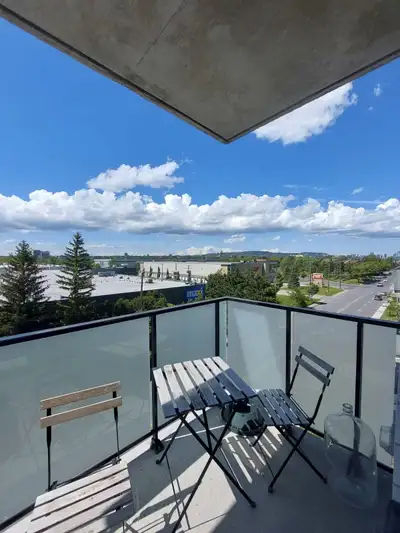 2br - 900ft2 - Condo for rent as of September 1st in LaSalle