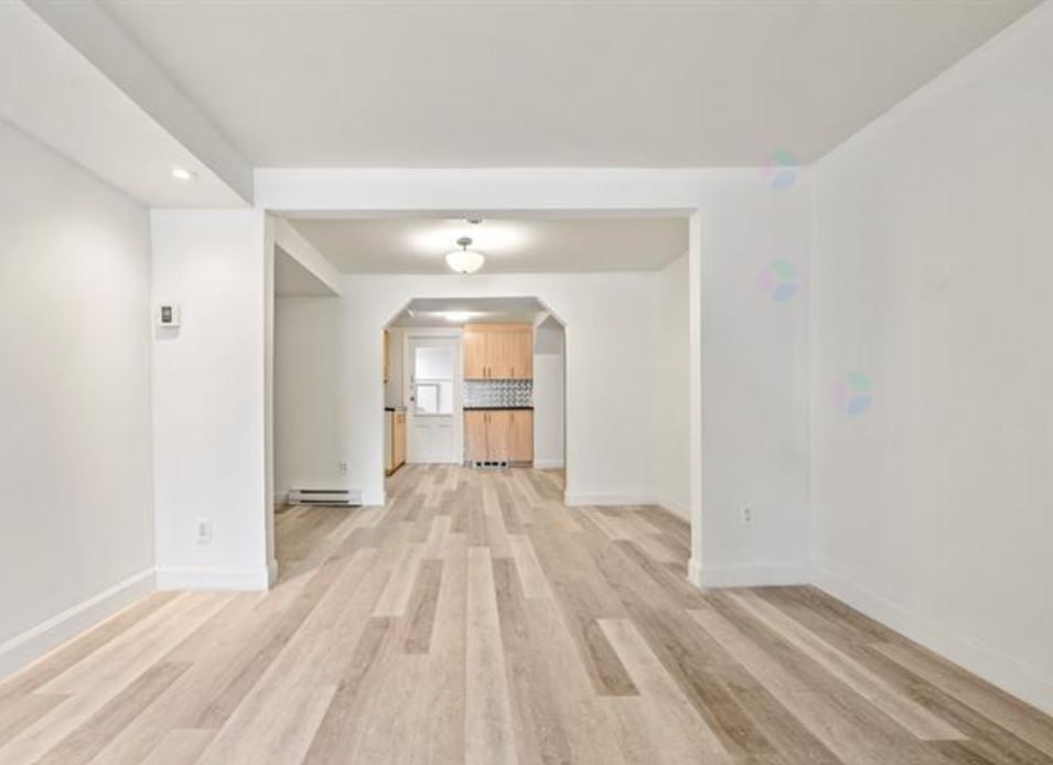 Grand 3 1/2 à louer au 9308 Bruchési à Montréal pour le 1er Aout — photo 3
