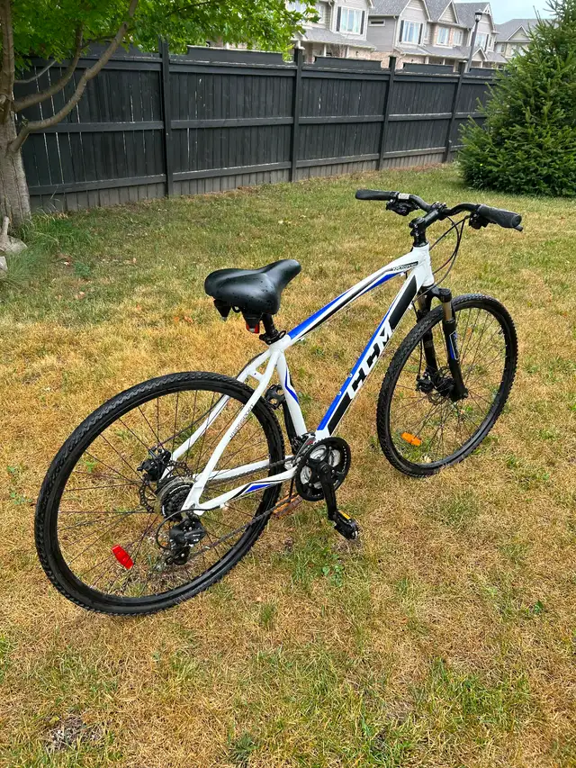 Bikes for sale.522144484091514883