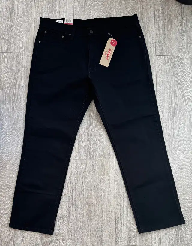 Levi's Men's 541 36x30 Black Slim Taper Fit NWT in Men's in Mississauga / Peel Region - Image 4