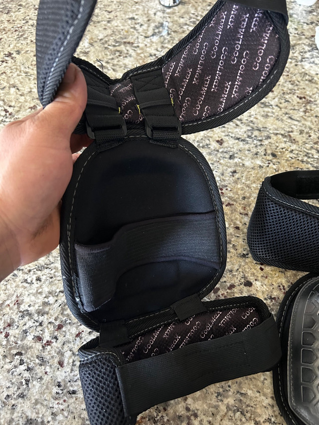 New Tommy Co Gel knee pads  in Other in Edmonton - Image 2