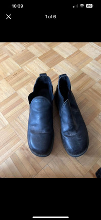 Men black dkny shoes size  10,5