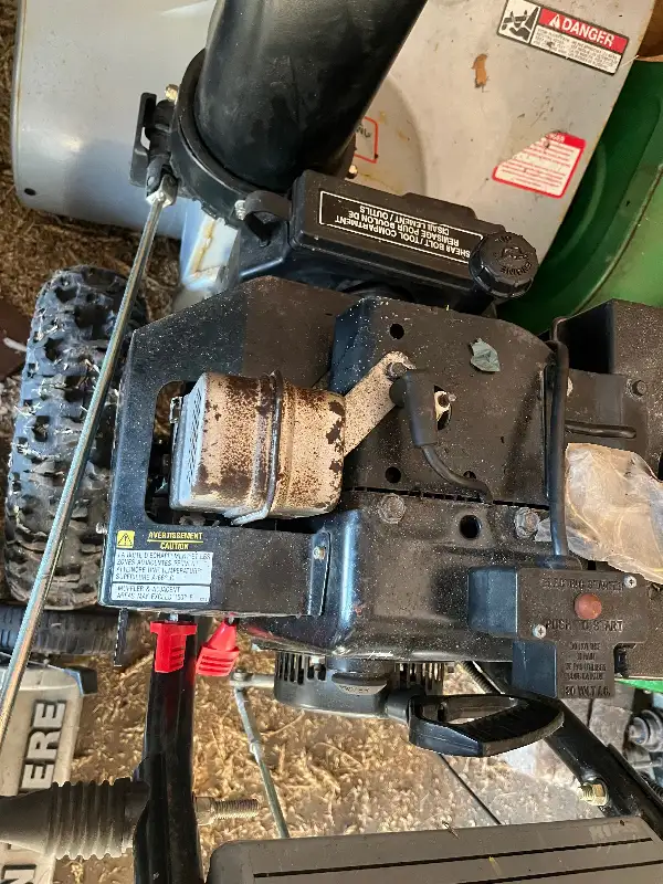 Snowblower Parts and Tractors in Snowblowers in Regina - Image 11