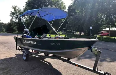 I'm selling a 2006 Legend 14' prosport 1468. Excellent condition!, EFI Mercury 4 Stroke, electric st...