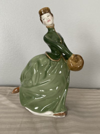 Royal Doulton Figurine Grace HN2318 Excellent condition
