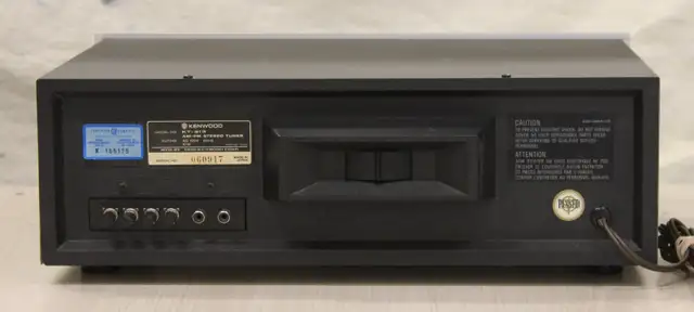 Vintage (1979) Kenwood KT 313Tuner in Stereo Systems & Home Theatre in St. Catharines - Image 3
