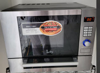 Microwave, used, very good condition $50 Text 6479474854
