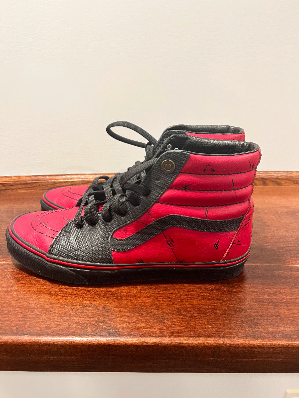 Vans Marvel SK8-Hi Deadpool Shoes Size 10 in Men's Shoes in Markham / York Region - Image 3