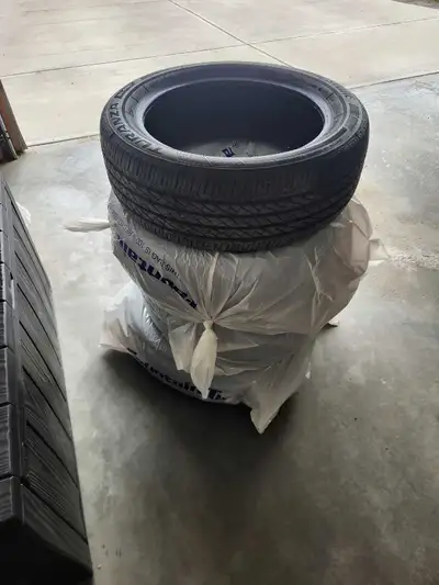 Set of 4 Bridgestone Turanza tires 215/55R18 Came off a brand new Mazda CX 30 Used for 2 months Swit...