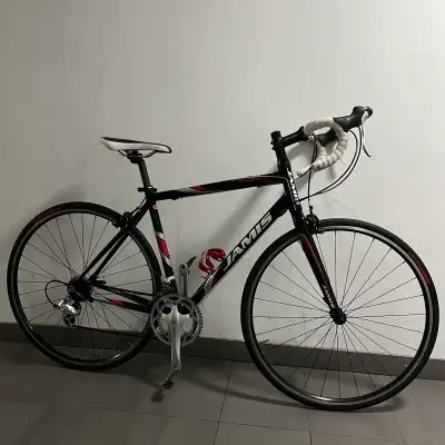 Jamis Ventura Sport Road Bike, View more