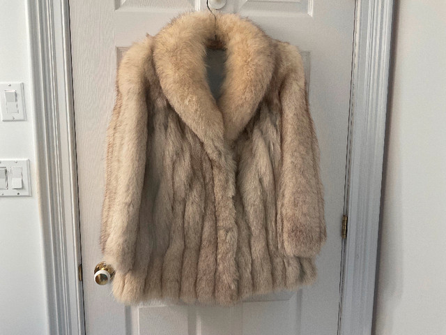 Silver Fox Fur Coat in Women's - Tops & Outerwear in Charlottetown - Image 2