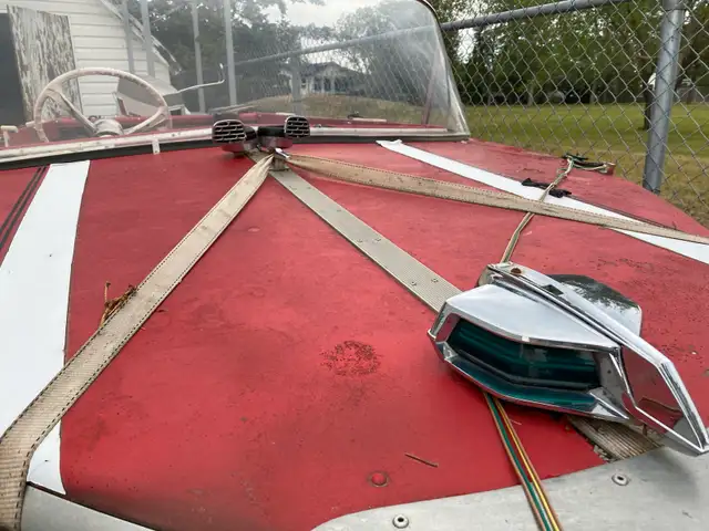 Aluminum boat in Powerboats & Motorboats in Lloydminster - Image 5