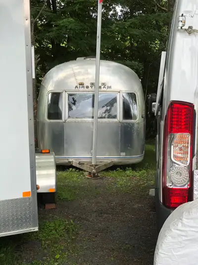 Wanted 27 to 31 Ft. Airstream to Renovate into my own interior design