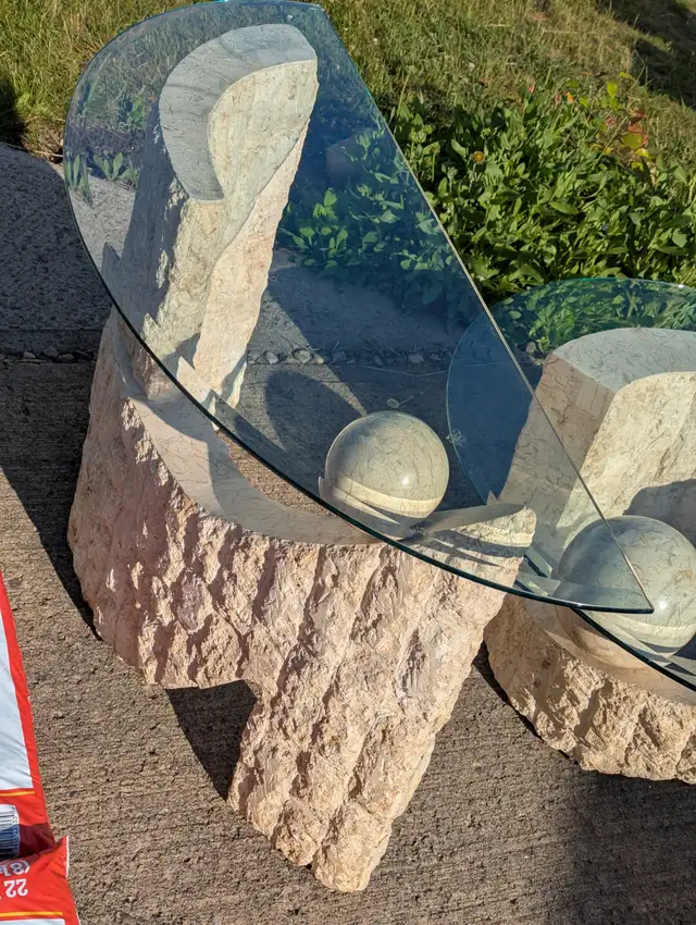3 Tables Post Modern Magnussen Ponte Vedra Dedra set sculpture in Coffee Tables in Laval / North Shore - Image 4