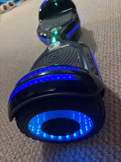 Excellent condition hover board! Bluetooth capabilities to hook up to your phone! -also includes sof...