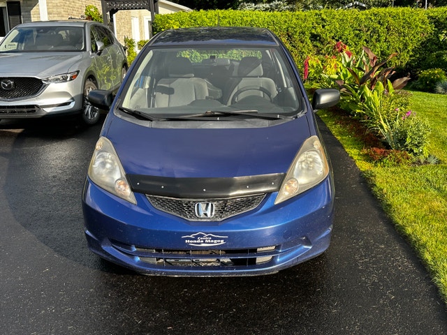 2010 Honda Fit pour ville ou pièces — photo 2