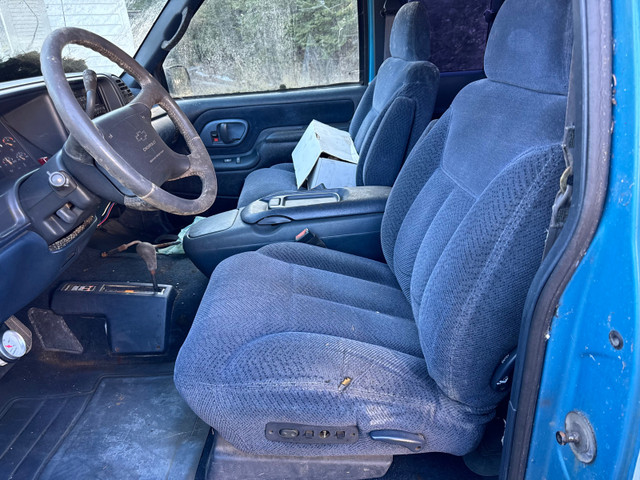 1995 Chev Diesel 4x4 in Cars & Trucks in Thunder Bay - Image 3