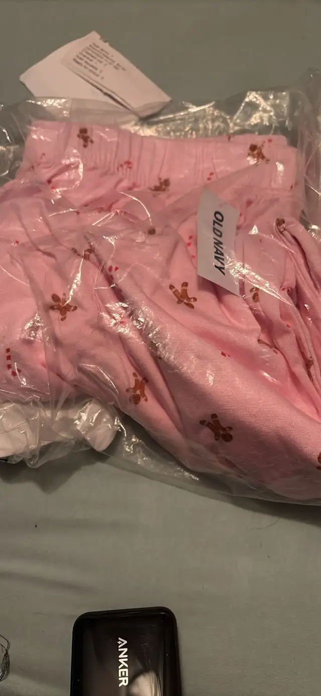 women old navy gingerbread pjs pants  size s tags on 
