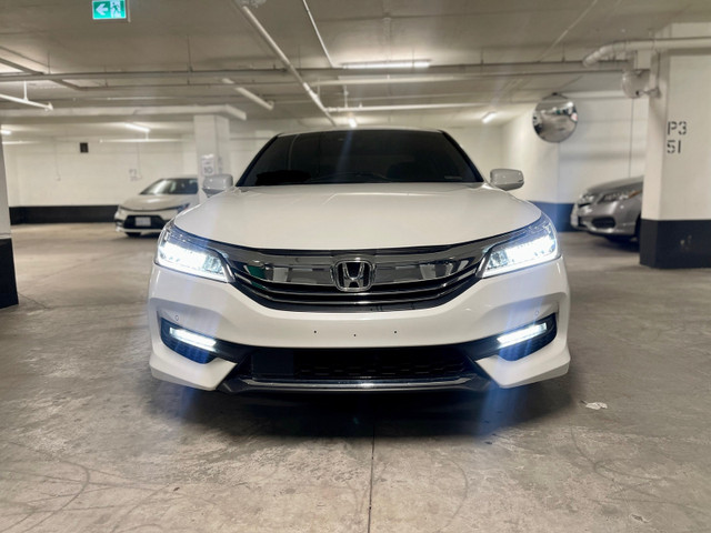 2017 Honda Accord V6 Touring in Cars & Trucks in Winnipeg - Image 4