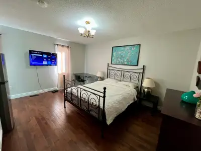 ✨ Fully Furnished Large Master Bedroom, including Utilities, Internet and cable service, ONE PERSON,...