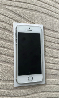 Apple iPhone 5S 16gb 64gb BRAND NEW