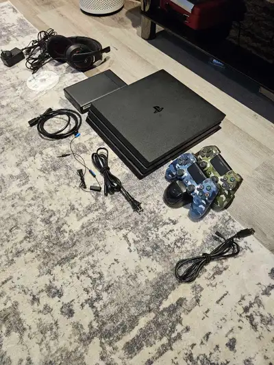 【値下げ歓迎】PS4 1TB ほぼ美品 今だけソフト2本つき ps4 pro in Sony Playstation 4 in Ottawa | Kijiji Marketplaces