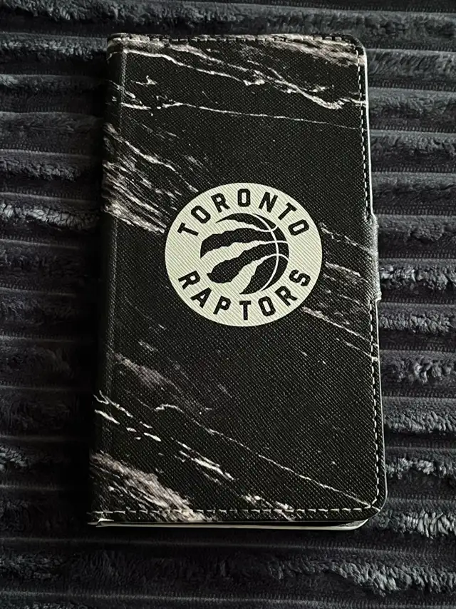 iPhone 7/8 plus case Toronto Raptors in Cell Phone Accessories in Hamilton - Image 2