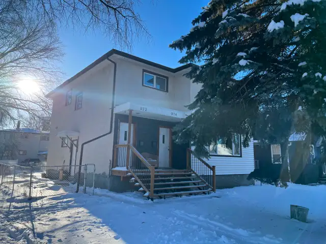 3 Bedrooms apartment in Duplex for rent in Grand Park Mall area