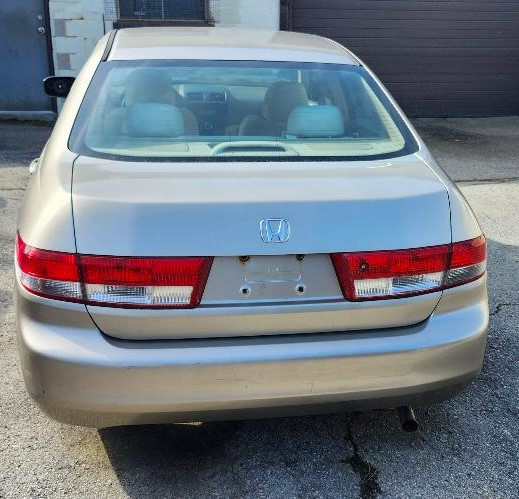 2003 honda accord LX 2.4 liter selling for parts in Cars & Trucks in St. Catharines - Image 2