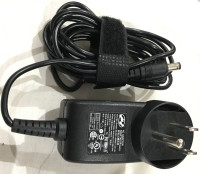I.T.E AD6513 Round Charger - Output 19V DC 1.58A 30W
