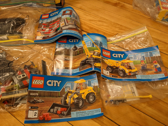 Retired Rare Lego 60076 City Demolition Site in Toys & Games in Ottawa - Image 4