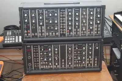 Just putting out a feeler to see if there is any interest in a Synthesizers.com system. Power interf...