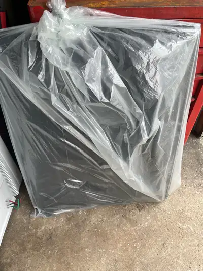 Samsung stove oven door - broken exterior glass, View more