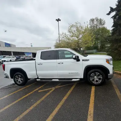 2019 GMC Sierra 1500 SLT – Clean, Reliable, Fully Equipped Details: - 5.3L V8 Gas - Automatic, 4x4 -...