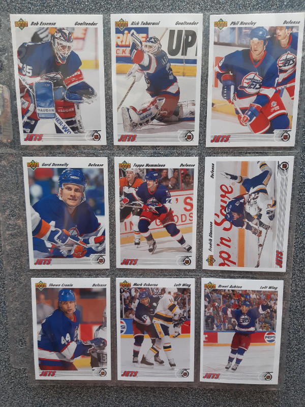 Carte de hockey Jets de Winnipeg Upper Deck 1991-1992 dans Art et objets de collection  à Lévis - Image 2