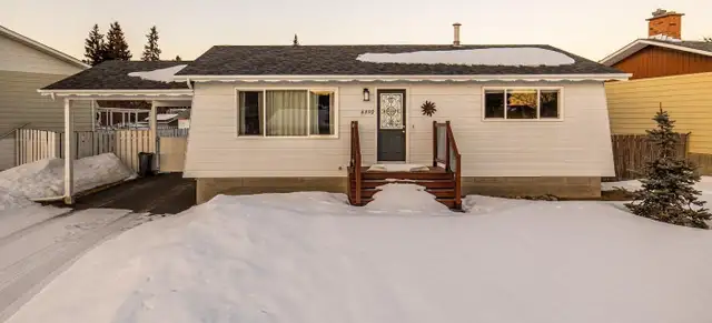 4392 Fisk Avenue Basement Suite (2-bedroom, 1-bathroom)