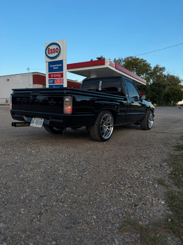 1988 Toyota hilux in Cars & Trucks in Norfolk County