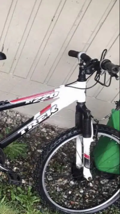 trek mt 220 bike, View more
