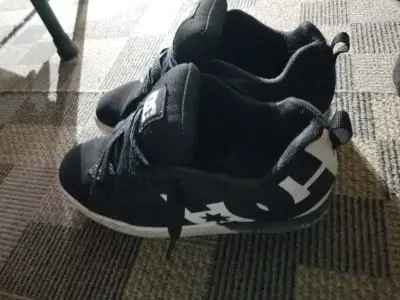 Chaussures DC Court Graffik, View more