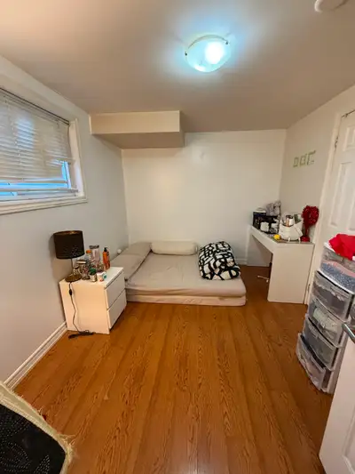 Private Room for Rent – North York (Near York University) | Available June 1st Looking for a clean a...