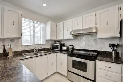-Rénovation (petit et gros) -Démolition -Finition intérieur -Finition extérieur -Salle de bain -Cuis...