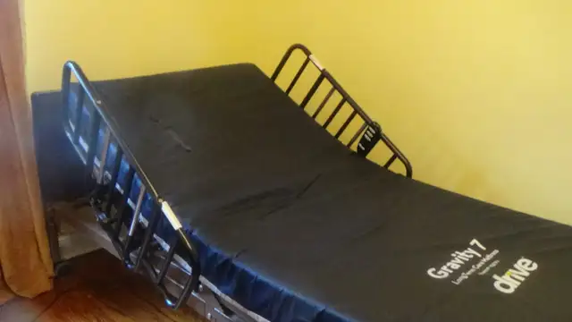 Delta Electric Adjustable home hospital Bed with Half Rails62863736008321124