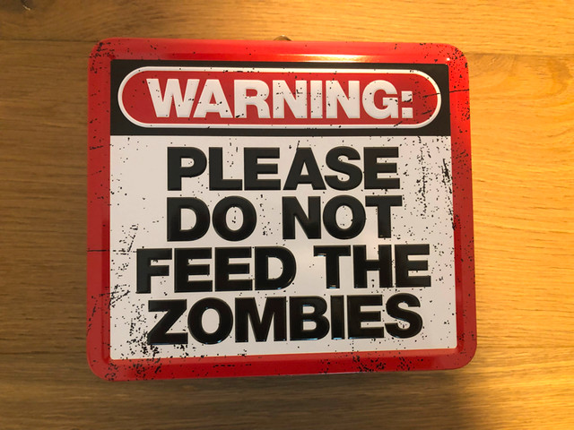 Zombie Lunch Box & Sign in Arts & Collectibles in Comox / Courtenay / Cumberland