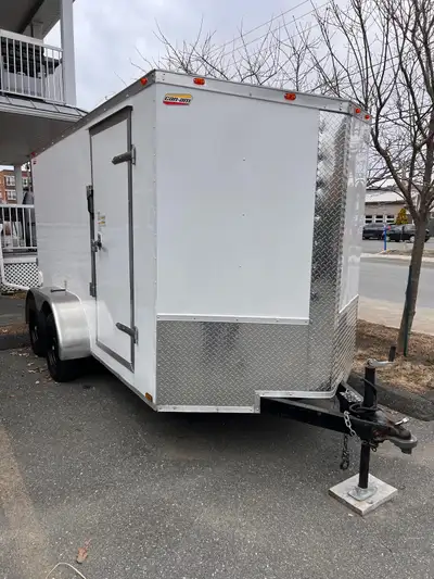Je vends une remorque fermée Gator 6x6x12 pieds 2023, en excellent état. Cette remorque est idéale p...