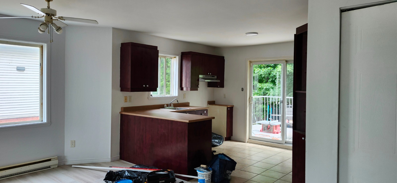 St-Canut 41/2 à louer - libre immédiatement - 1450$ — photo 1