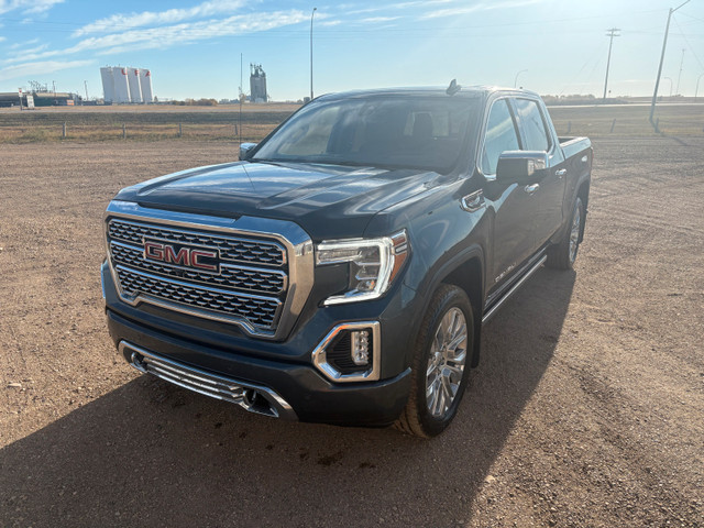 2021 GMC Denali truck in Cars & Trucks in Edmonton