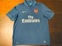 2009-2010 - Vintage Arsenal FC Away Soccer Jersey - Large