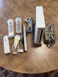 Wii Console & Accessories 